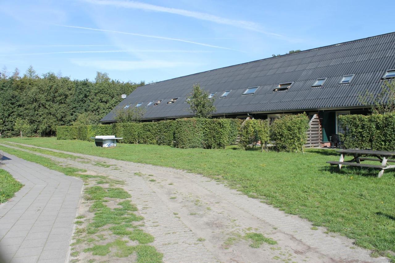 Horsetellerie Rheezerveen ハルデンベルグ エクステリア 写真