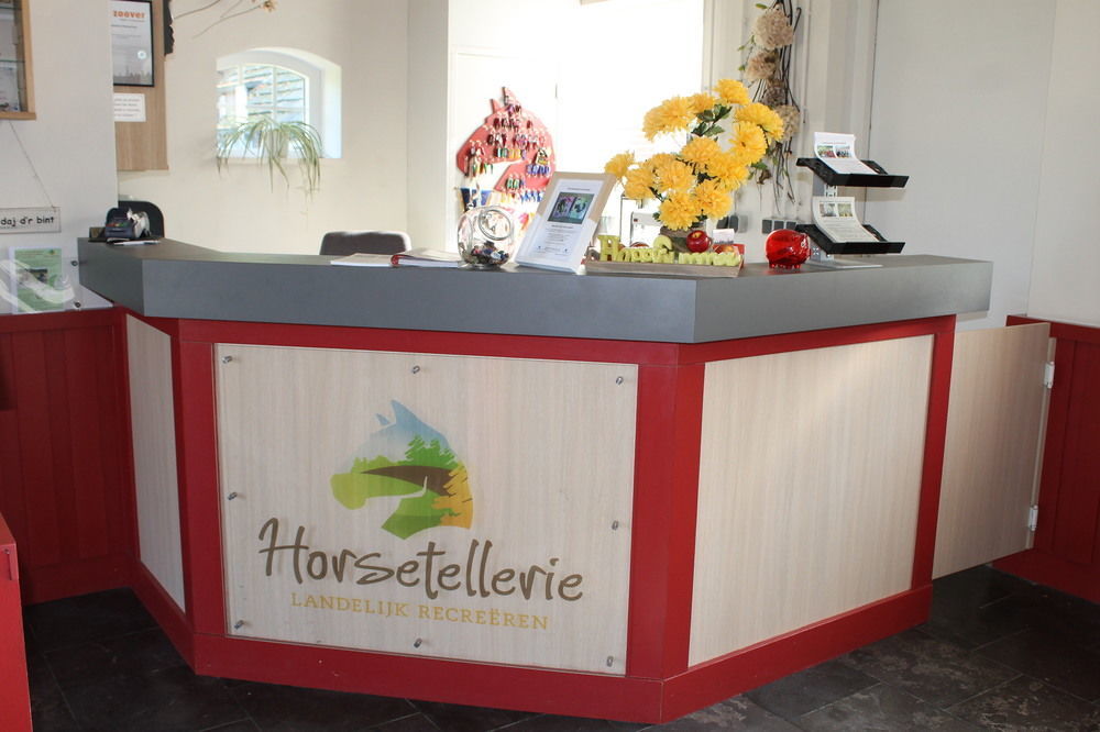 Horsetellerie Rheezerveen ハルデンベルグ エクステリア 写真