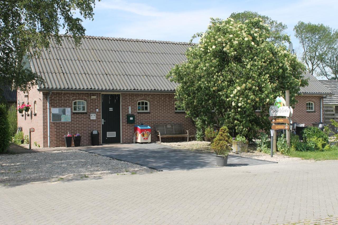 Horsetellerie Rheezerveen ハルデンベルグ エクステリア 写真